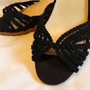 Vintage 1970's size 6 Ladies Shoes Black Braided Macrame Sandals QualiCraft